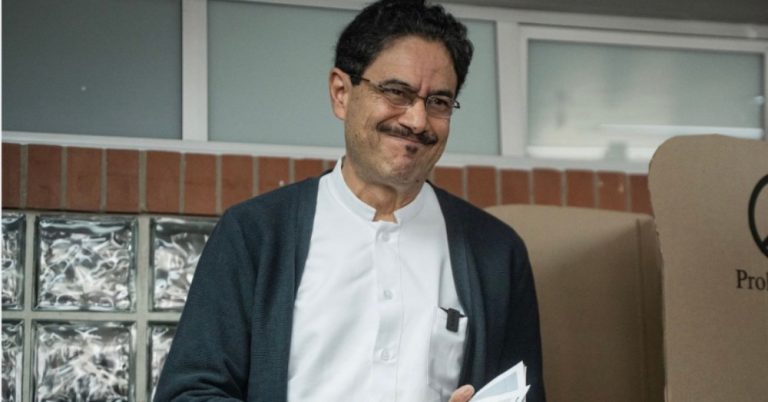 Campaña de Iván Cepeda anuncia Ley Nacional Anticorrupción con sanciones más duras