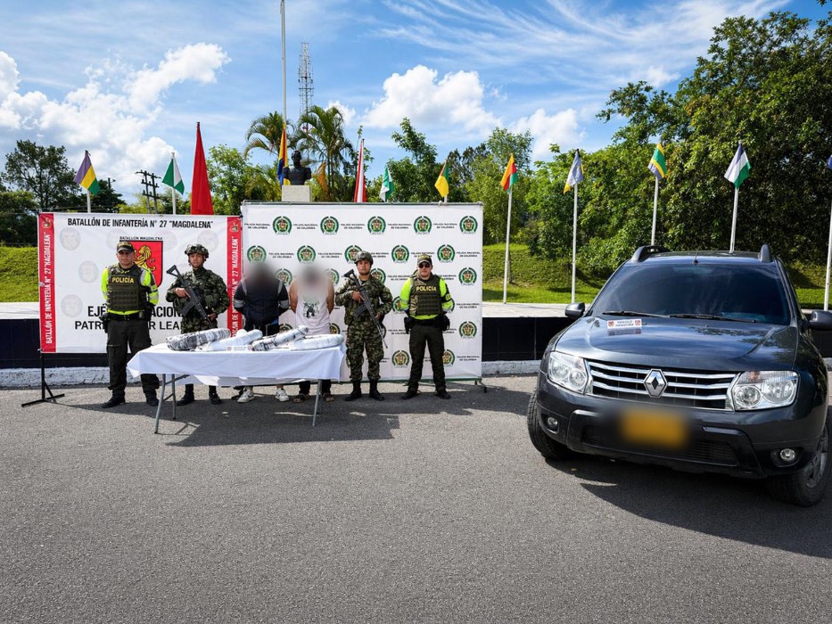 Ejército Nacional incauta 92 kilos de cocaína y captura a tres personas en operativo contra el narcotráfico en Huila