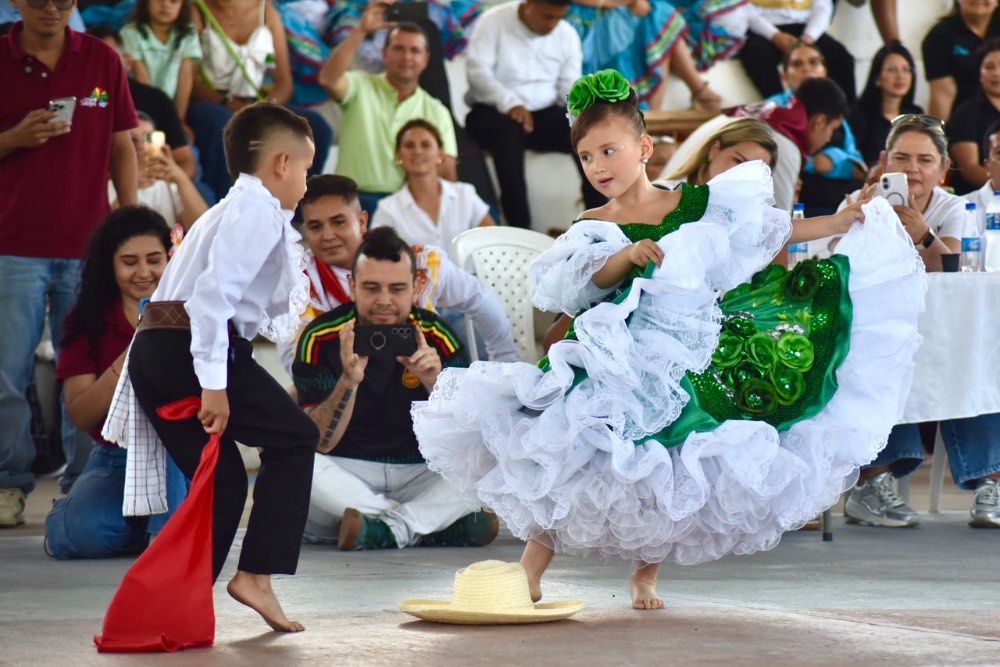 Garzón se llena de folclor y tradición en las rondas clasificatorias del Festival del Bambuco